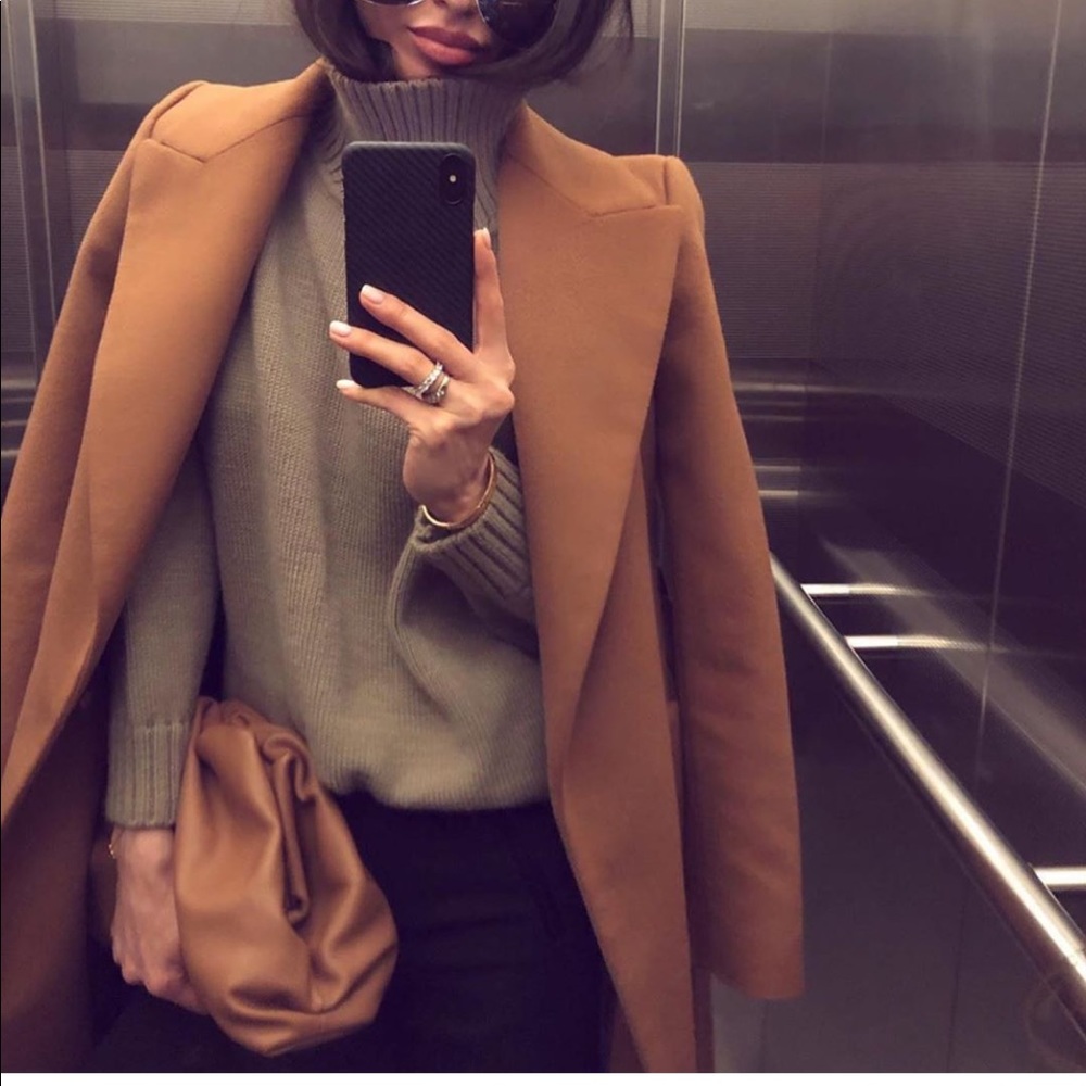 Zara Oversized Wool Turtleneck Sweater in Taupe M